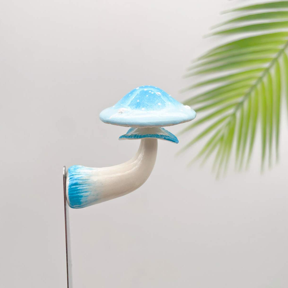 Kühlschrankmagnet mit Pilz-Farbverlauf, Blau-Weiß